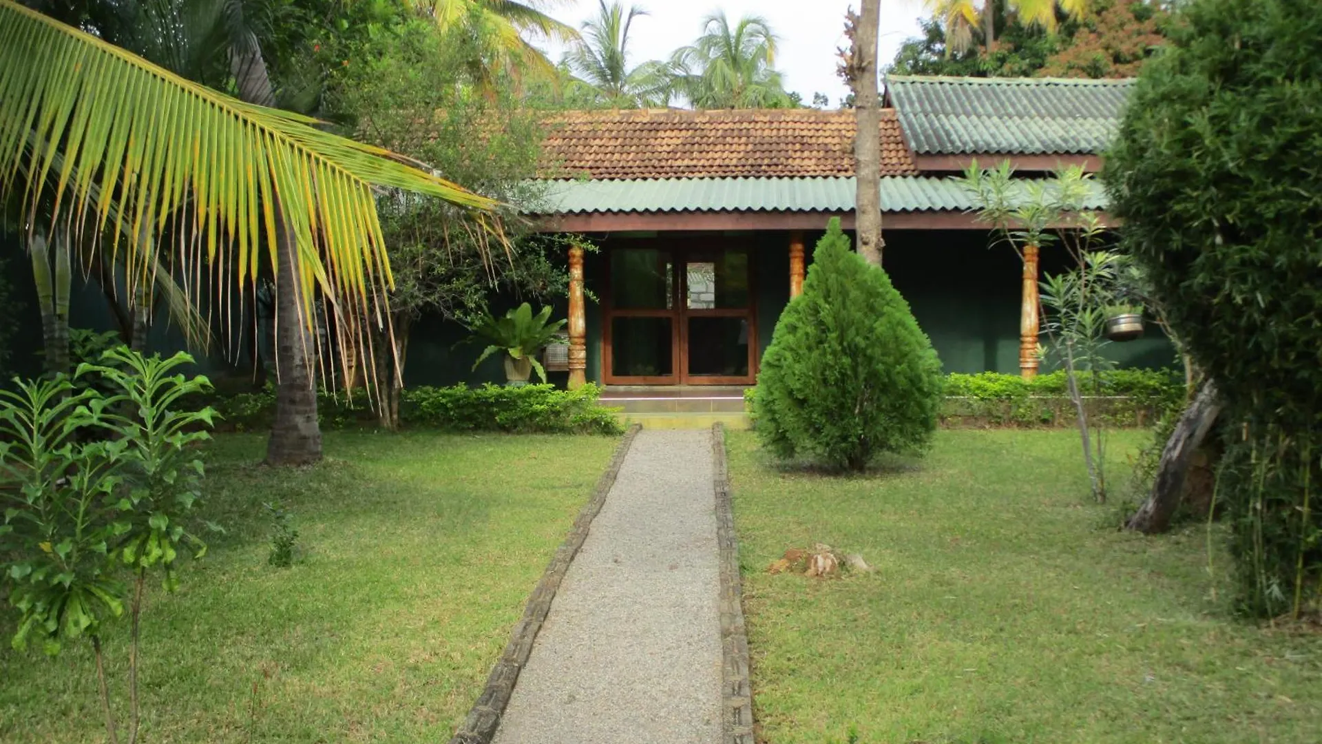 Bed & Breakfast Peacock Lake Villa Habarana